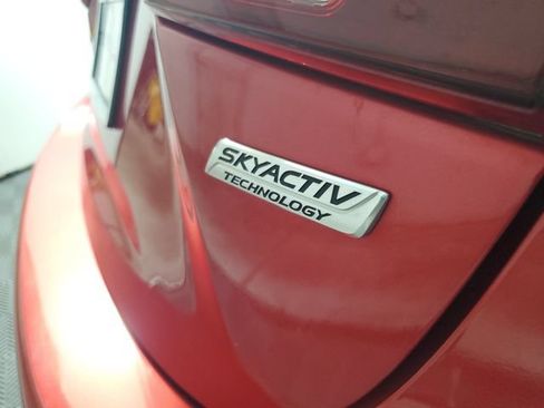 Used 2018 MAZDA MAZDA3 Sport w/ Preferred Equipment Package FWD image 7
