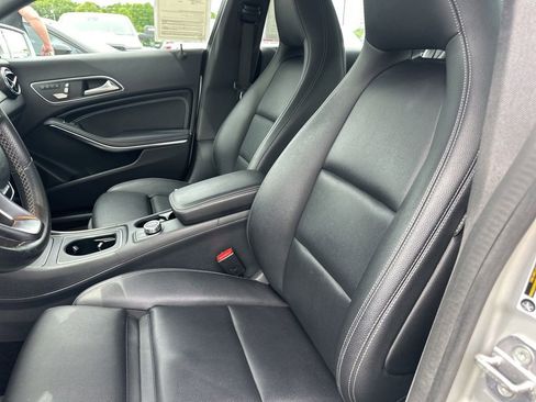 Used 2018 Mercedes-Benz CLA 250 image 10
