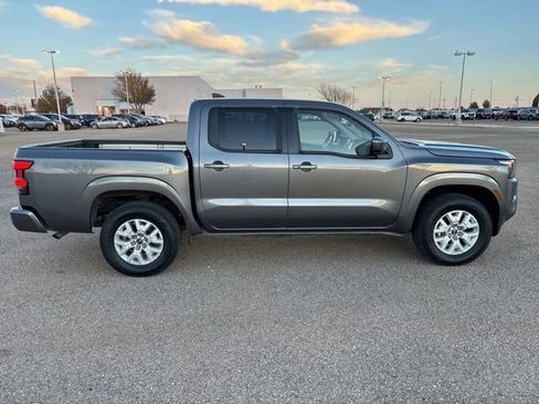 Certified 2024 Nissan Frontier SV w/ SV Convenience Package image 8