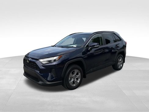 Used 2024 Toyota RAV4 XLE w/ Convenience Package AWD/4WD image 7