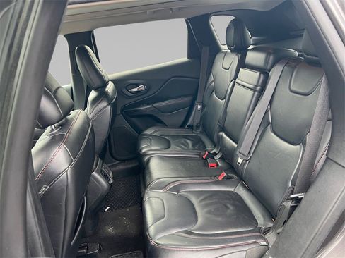 Used 2014 Jeep Cherokee Trailhawk w/ Technology Group image 13