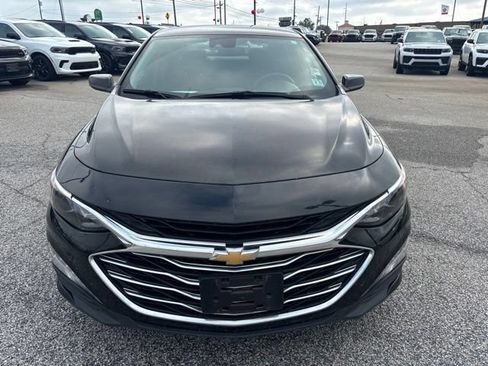 Used 2024 Chevrolet Malibu LT FWD image 2