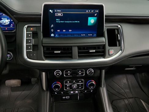Certified 2023 Chevrolet Tahoe LT w/ Luxury Package AWD/4WD image 21
