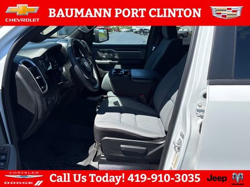 Used 2023 RAM 1500 Big Horn AWD/4WD image 9