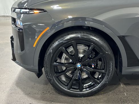 New 2027 BMW X7 xDrive40i w/ Executive Package AWD/4WD image 10