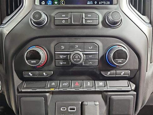 Certified 2022 Chevrolet Silverado 1500 LT image 30