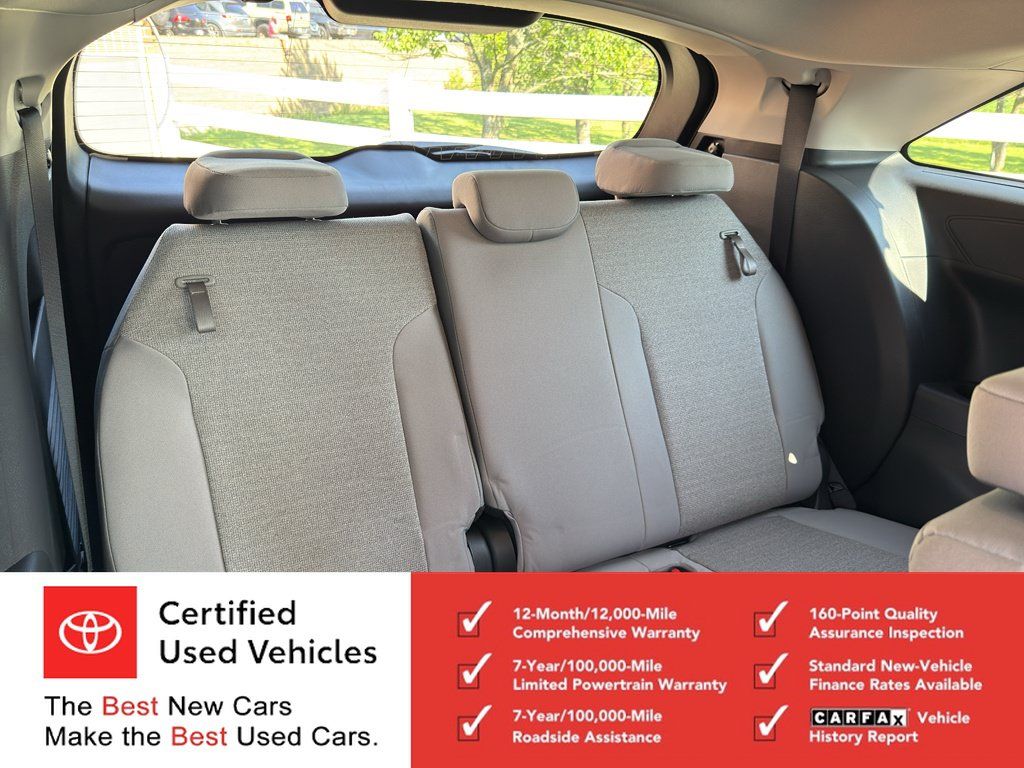 Certified 2026 Toyota Sienna LE FWD image 13