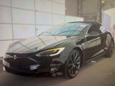 Used 2019 Tesla Model S Long Range AWD/4WD image 5