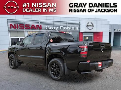 New 2026 Nissan Frontier SV w/ Tow Package AWD/4WD image 4