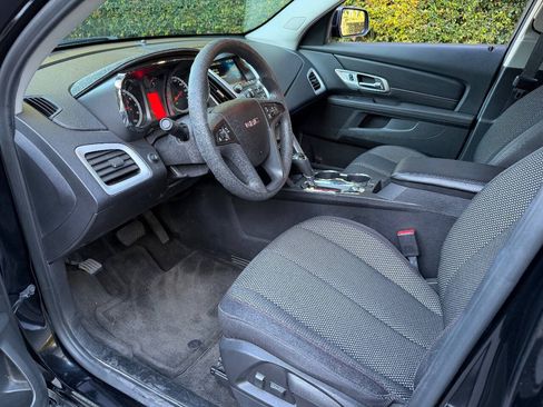 Used 2017 GMC Terrain SLE FWD image 11