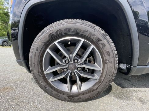 Used 2021 Jeep Grand Cherokee Limited w/ Sun & Sound Group AWD/4WD image 27