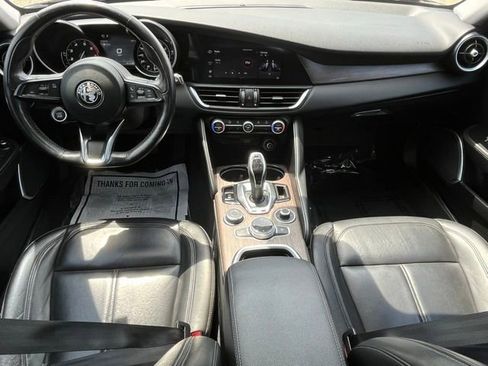 Used 2020 Alfa Romeo Giulia Ti w/ Active Blind Spot Package AWD/4WD image 11