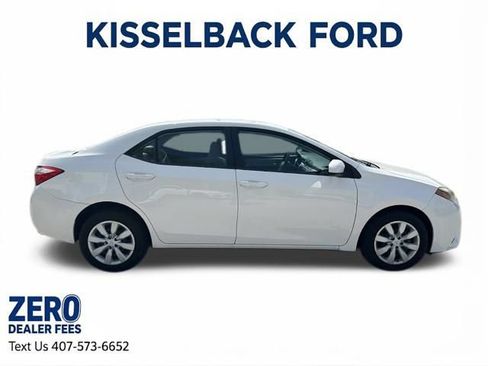 Used 2016 Toyota Corolla LE FWD image 2