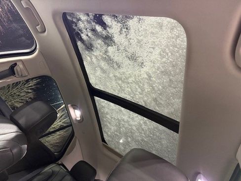 Certified 2022 Buick Envision Essence w/ Safety Package image 35