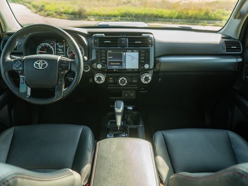 Used 2024 Toyota 4Runner TRD Off-Road Premium w/ Moonroof Package AWD/4WD image 22