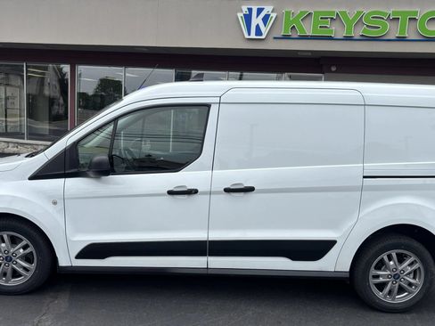 Used 2023 Ford Transit Connect XLT FWD image 2
