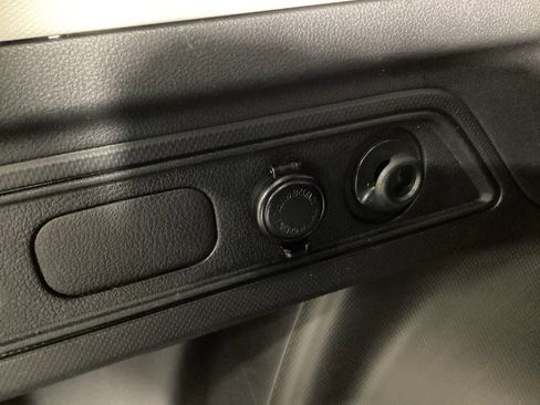 Used 2022 Subaru Forester Premium image 35