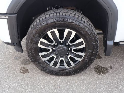 Used 2024 GMC Sierra 2500 Denali Ultimate w/ LPO, GMC Protection Package AWD/4WD image 22