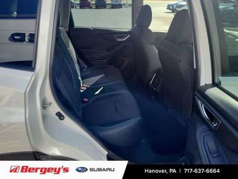 Used 2021 Subaru Forester Premium AWD/4WD image 11