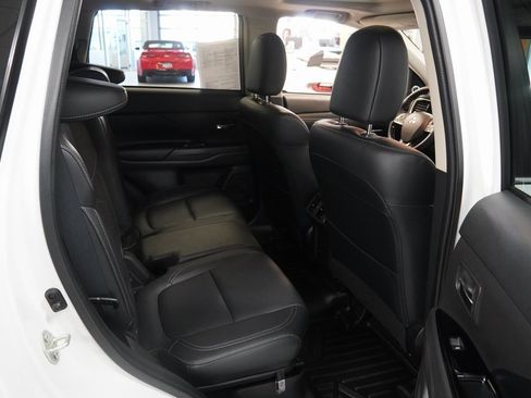 Used 2020 Mitsubishi Outlander GT image 24