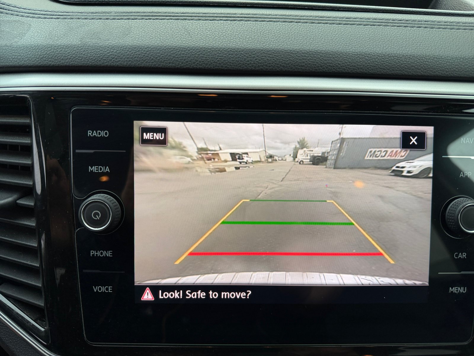 Used 2019 Volkswagen Atlas SEL Premium AWD/4WD image 25