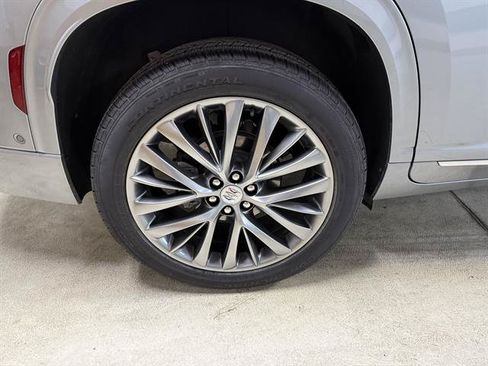 Certified 2026 Buick Enclave Avenir w/ Super Cruise Package AWD/4WD image 17