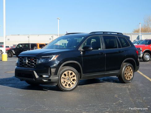 Used 2023 Honda Passport TrailSport image 8