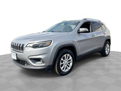 Used 2019 Jeep Cherokee Latitude w/ Popular Appearance Group