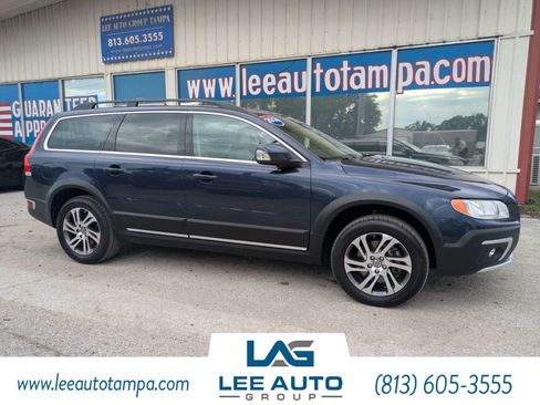 Used 2014 Volvo XC70 3.2 FWD image 1