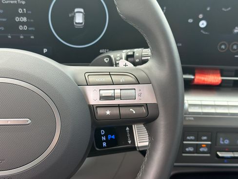 Certified 2025 Hyundai Kona SEL FWD image 26