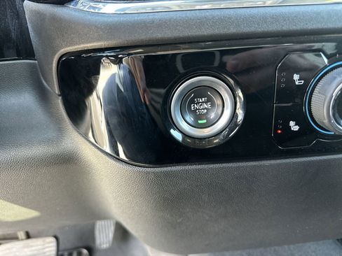 Used 2023 Chevrolet Silverado 1500 LT image 16