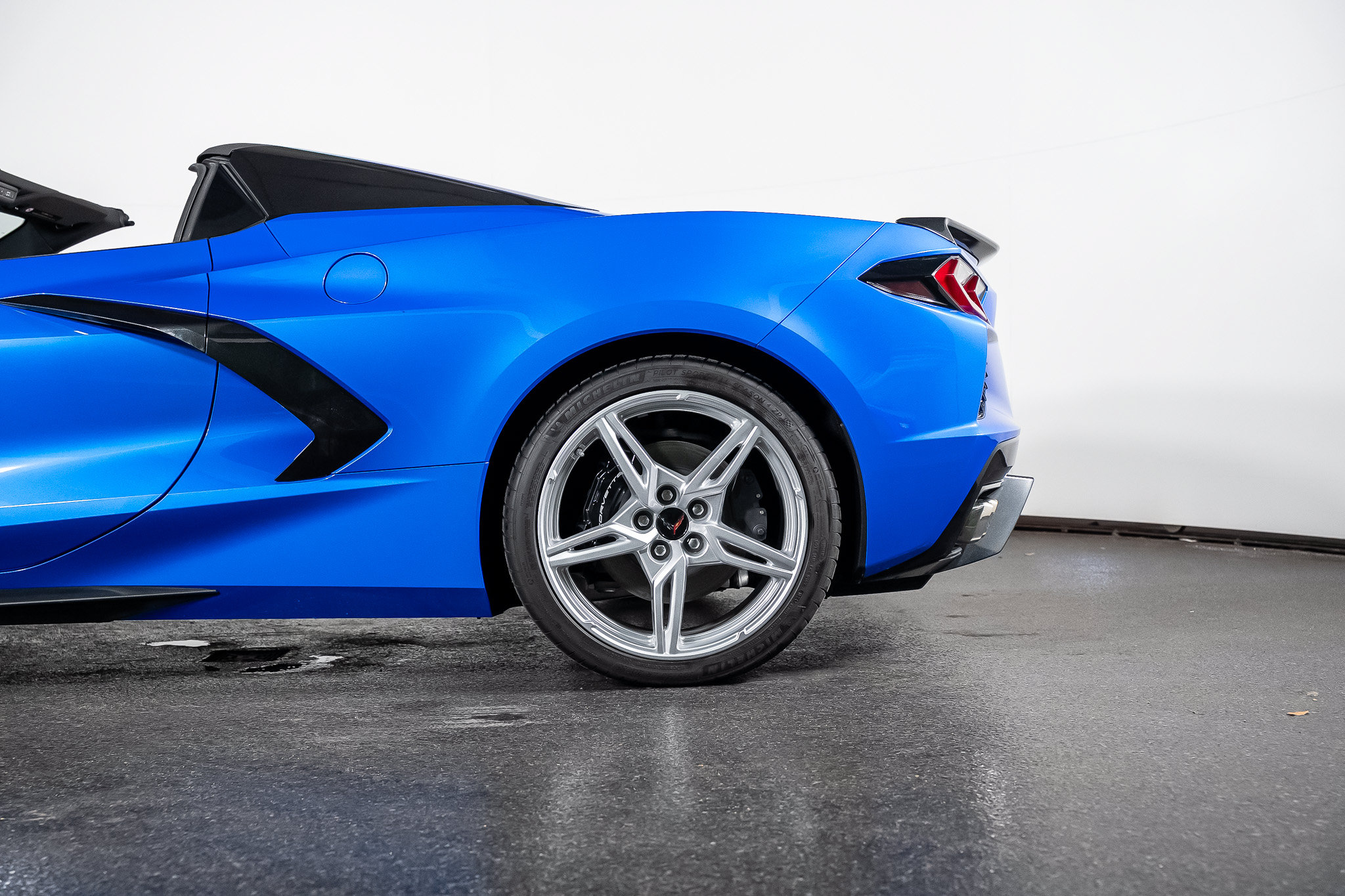 Used 2024 Chevrolet Corvette Stingray Preferred Conv RWD image 19