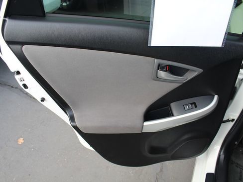 Used 2013 Toyota Prius Three image 23