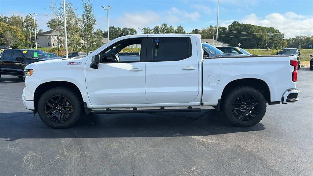 Used 2022 Chevrolet Silverado 1500 RST AWD/4WD image 4