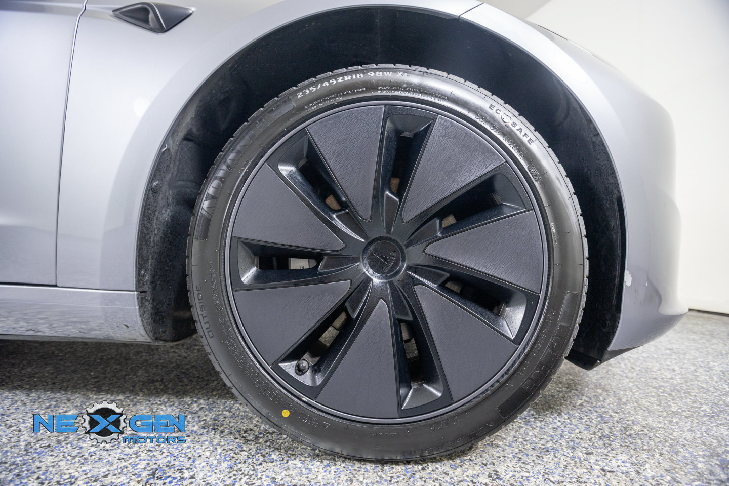 Used 2025 Tesla Model 3 Long Range RWD image 42
