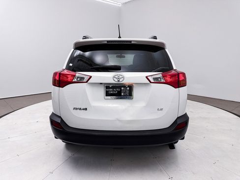 Used 2014 Toyota RAV4 LE image 11