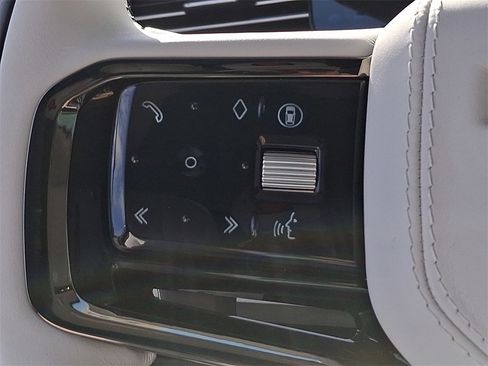 New 2025 Land Rover Range Rover Sport Dynamic SE image 13