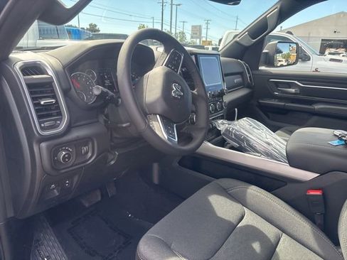 New 2026 RAM 1500 4x4 Crew Cab image 17