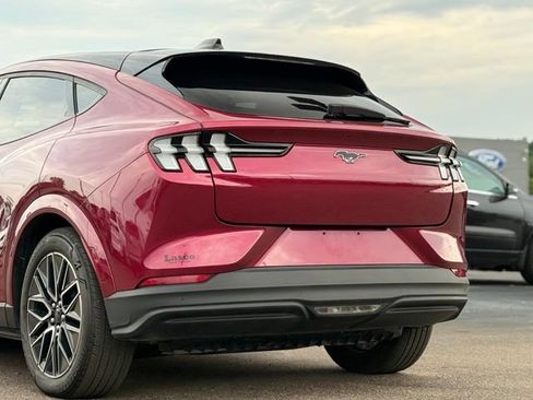 Certified 2025 Ford Mustang Mach-E Premium AWD/4WD image 41