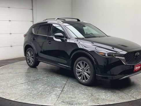 New 2025 MAZDA CX-5 Signature image 36