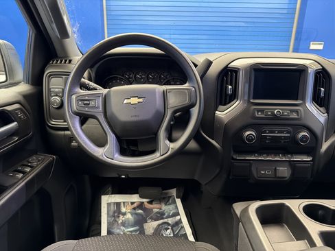Used 2022 Chevrolet Silverado 1500 Custom image 24
