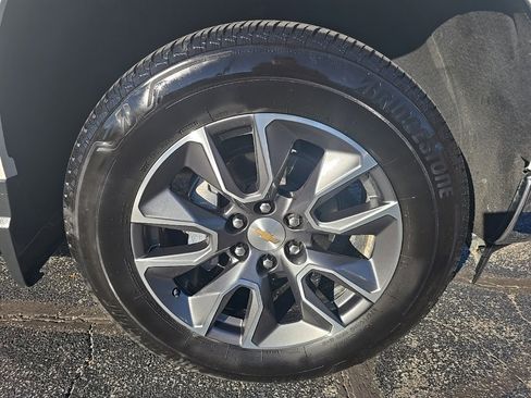 Used 2025 Chevrolet Silverado 1500 LT image 32