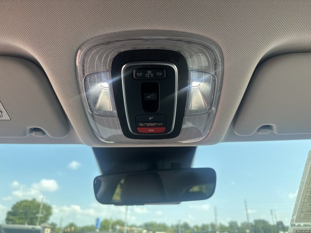 Used 2024 Hyundai Kona Limited AWD/4WD image 24
