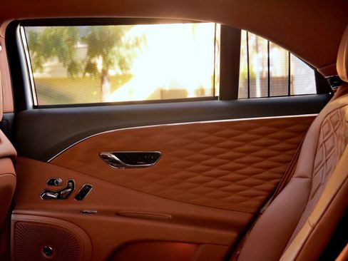 Used 2020 Bentley Flying Spur W12 w/ First Edition Specification image 22