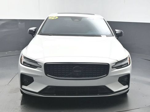 Used 2024 Volvo S60 B5 Plus w/ Protection Package Premier AWD/4WD image 3
