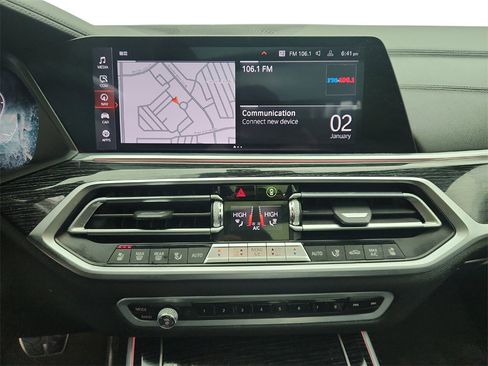Used 2020 BMW X7 M50i image 21