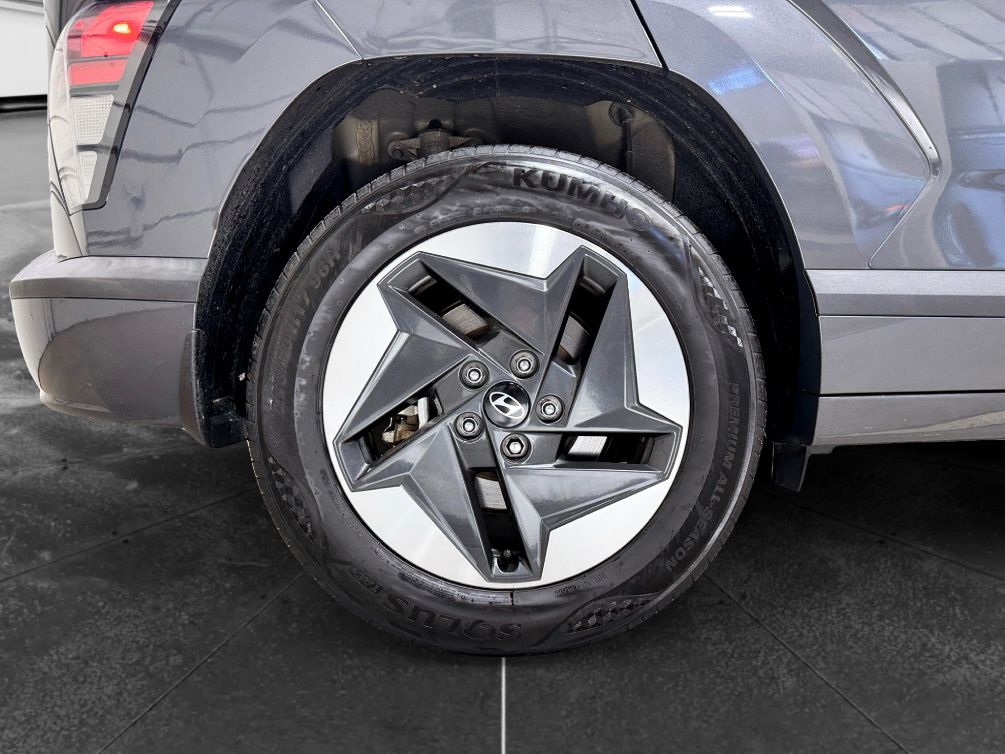 Used 2024 Hyundai Kona SEL FWD image 36