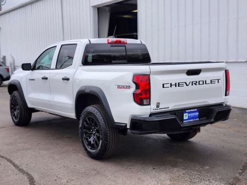 Used 2024 Chevrolet Colorado Trail Boss w/ Advanced Trailering Package AWD/4WD image 3