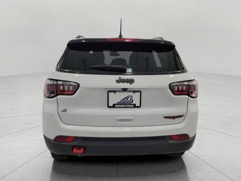 Used 2025 Jeep Compass Trailhawk AWD/4WD image 24