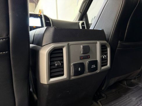 Used 2019 Ford F150 Lariat w/ Equipment Group 502A Luxury image 28